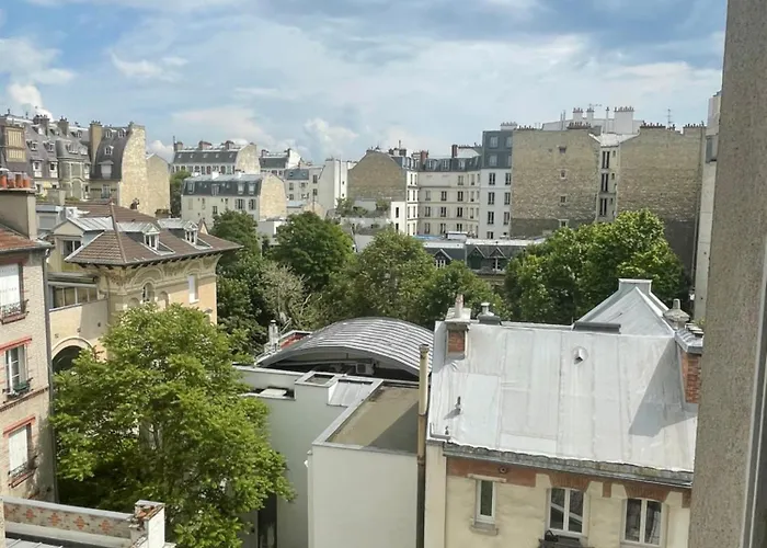 Cosy En Face Du Palais Des Congres * Párizs